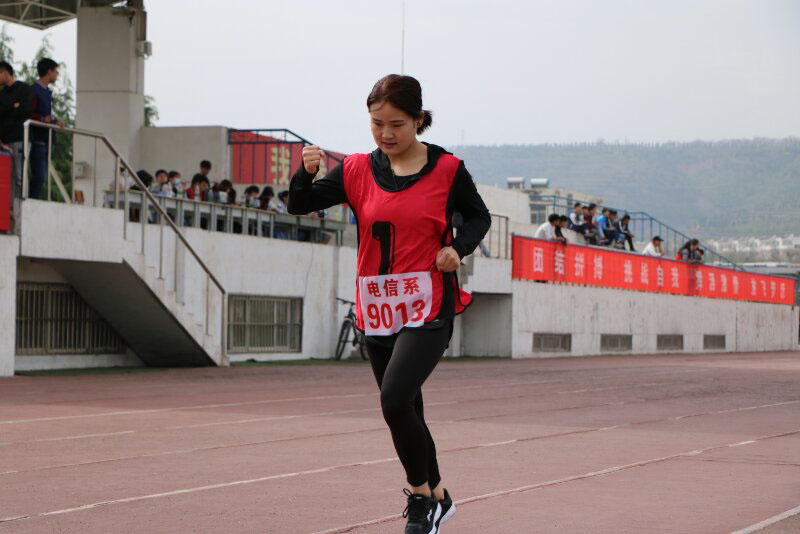 高遥遥.jpg 高遥遥.jpg