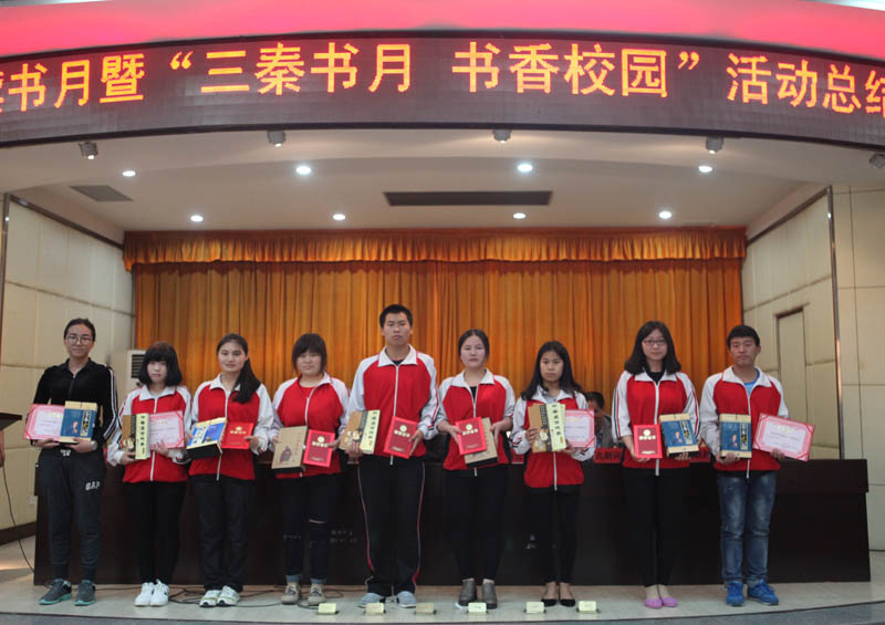 学生.jpg 学生.jpg