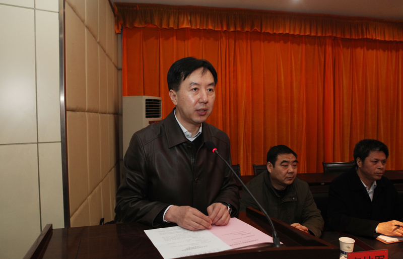 王津.jpg 王津.jpg