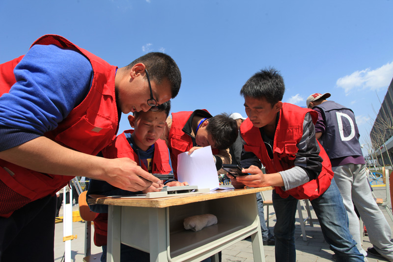 陕铁院紧张计算中.jpg 陕铁院紧张计算中.jpg